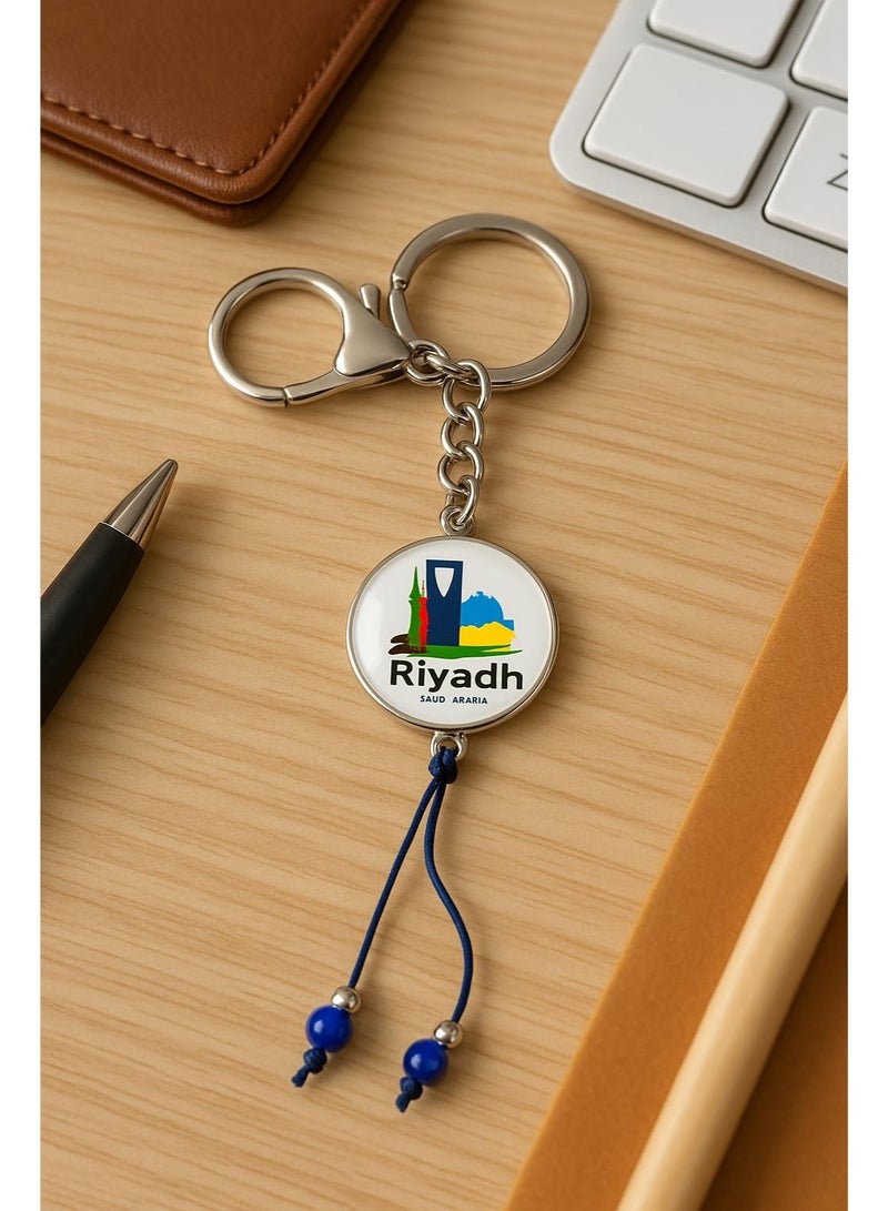 هدايا تذكارية عربية سلسلة مفاتيح تحمل معالم مدينة الرياض - تذكار سعودي فاخر يتميز بالهندسة المعمارية الشهيرة والفخر الثقافي والحرفية الخالدة - هدية مثالية لليوم الوطني والمسافرين وهواة جمع التذكارات - Image 2